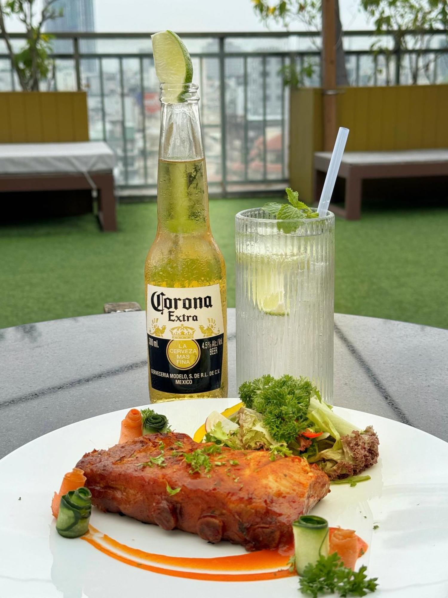California Saigon Hotel & Rooftop Pool Bandar Ho Chi Minh Luaran gambar